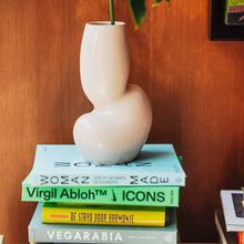 Load image into Gallery viewer, HKliving Organic Cream Ceramic Vase