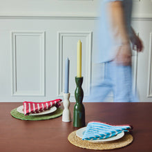 Load image into Gallery viewer, Seagrass Placemats Set of 2 - Red