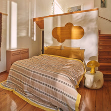 Load image into Gallery viewer, HKLiving Currents Ceramic Side Table Shell