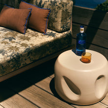 Load image into Gallery viewer, HKLiving Currents Ceramic Side Table Shell