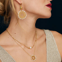 Load image into Gallery viewer, Bluebell Pearl Choker Necklace