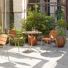 Load image into Gallery viewer, Tripé Round Folding Bistro Table - 2 Heights