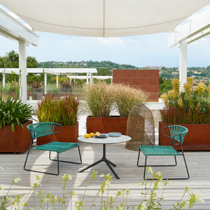 Tripé Outdoor Coffee Table