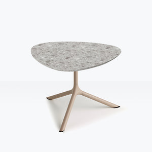 Tripé Outdoor Coffee Table