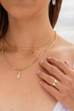 Load image into Gallery viewer, Laura Mini Oval Necklace