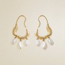 Load image into Gallery viewer, Nossis Earrings