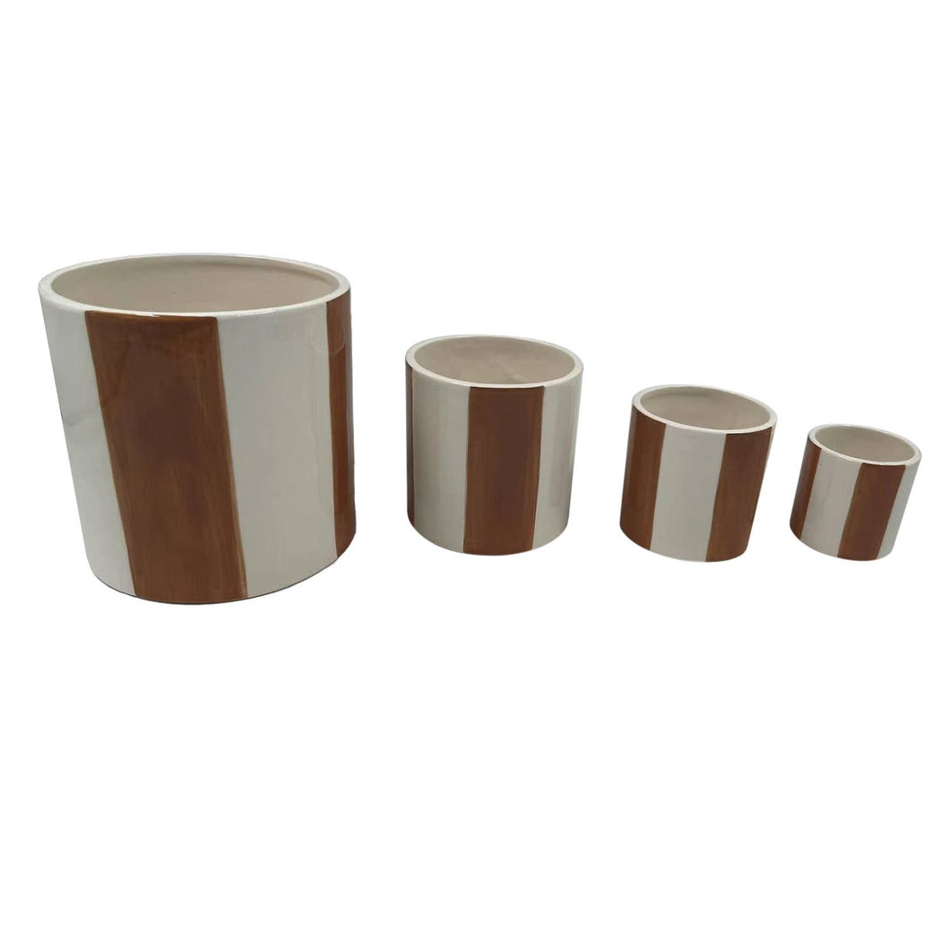 Set Of 4 Brown Pots
