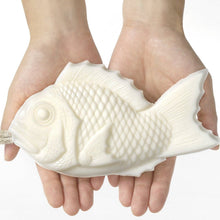 Load image into Gallery viewer, Tamanohada - Welcome Gift Lily Soap