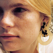 Load image into Gallery viewer, Plumaria Acetate Earrings