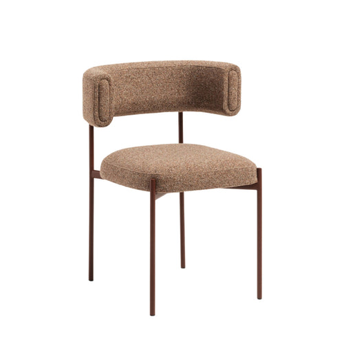 Amelie P M Chair