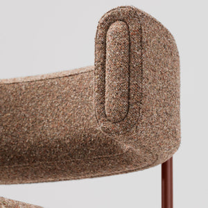 Amelie P M Chair