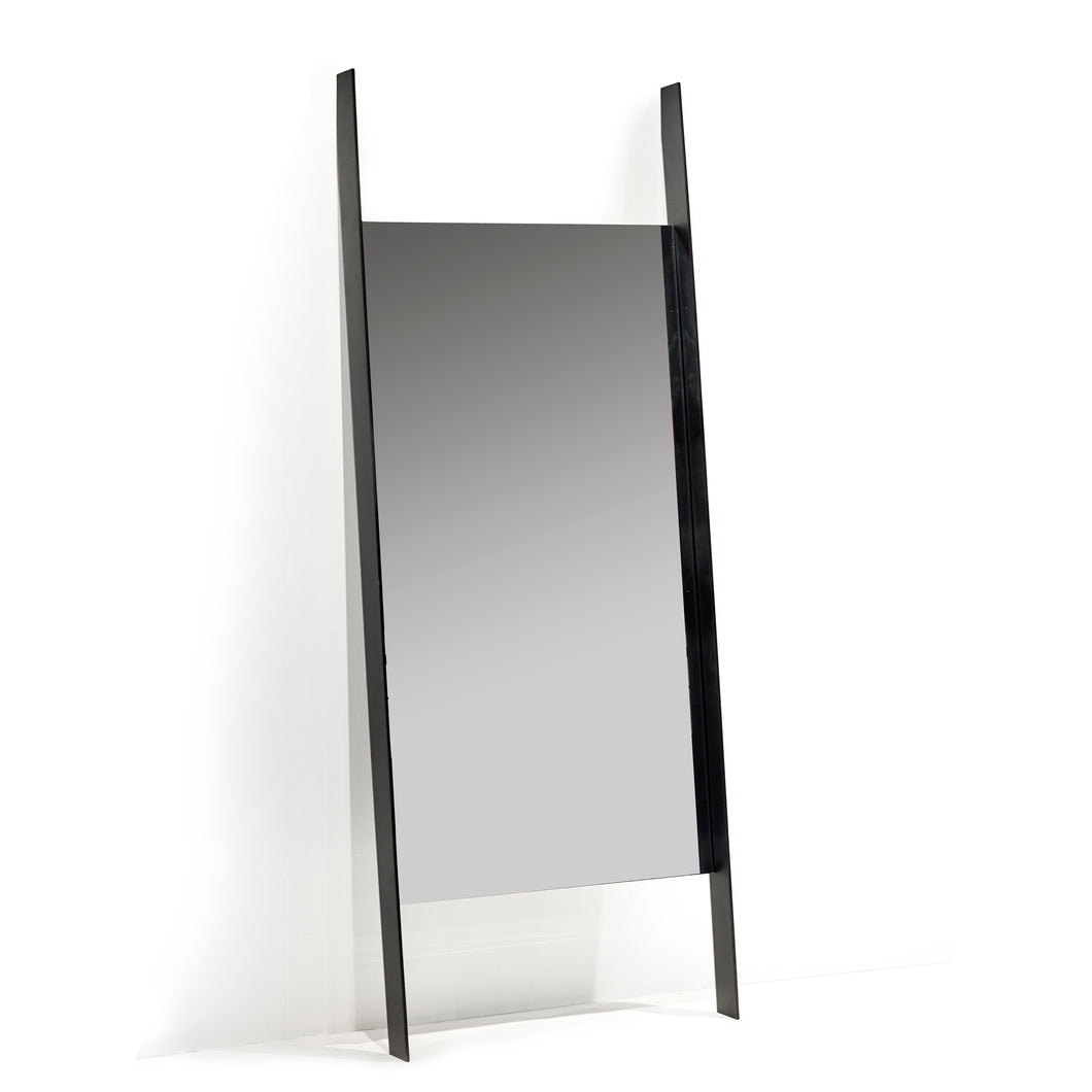 Mirror 02 By Bea Mombaers