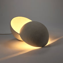 Load image into Gallery viewer, Earth Sphere Lamp