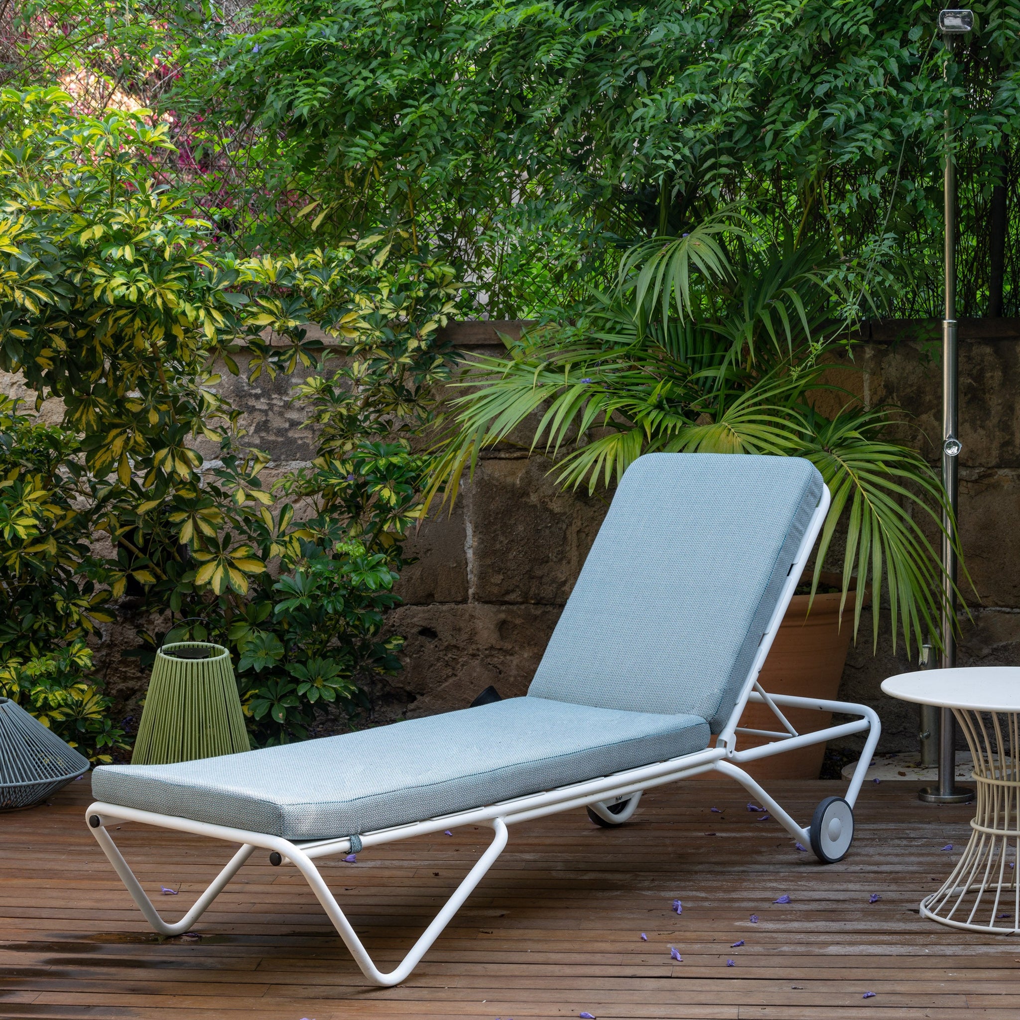 Barcelona sun lounger deals