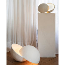 Load image into Gallery viewer, Earth Sphere Lamp