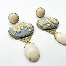 Load image into Gallery viewer, Sofia Earrings
