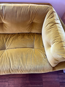Saba 3 Seat New York Sofa Ex-Display