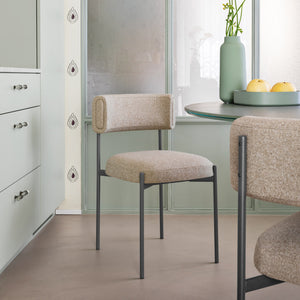 Amelie S M Chair