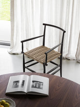 Load image into Gallery viewer, Pelleossa Chair With Arms