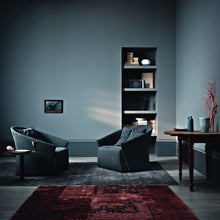 Load image into Gallery viewer, Bustier Armchair