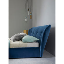 Load image into Gallery viewer, New York Box Bed