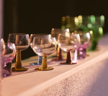 Load image into Gallery viewer, HKLIVING Green Low Swirl Wine Glass