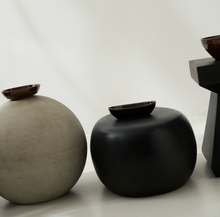 Load image into Gallery viewer, Out of Lines Oval Bowl Dark Brown