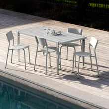 Load image into Gallery viewer, Tiptoe MIDI Outdoor Table