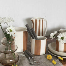 Load image into Gallery viewer, Set Of 4 Brown Pots