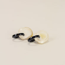 Load image into Gallery viewer, Cotton Horn Earrings