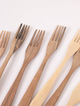 Load image into Gallery viewer, Walnut Wood Fork
