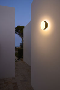 Plaff-On Flat Outdoor Wall Light