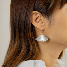 Load image into Gallery viewer, Silver Gingko Earrings