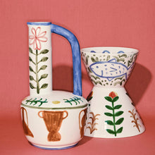 Load image into Gallery viewer, Bijao Vase by Shirley Villavicencio Pizango