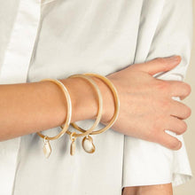 Load image into Gallery viewer, Set of 3 Horn Bangles