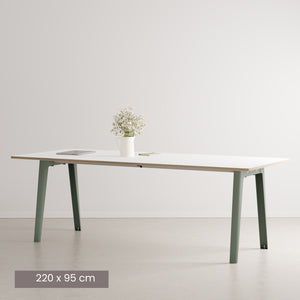 Tiptoe Meeting Table | 3 Sizes