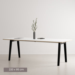 Tiptoe Meeting Table | 3 Sizes