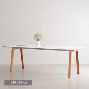 Tiptoe Meeting Table | 3 Sizes