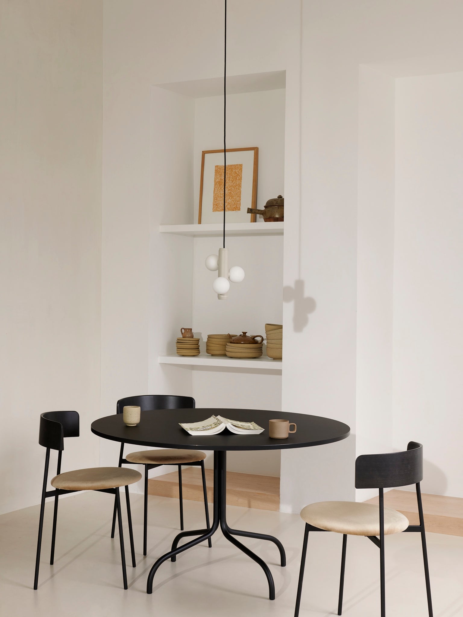 Friday Black Dining Table Round Mad Atelier