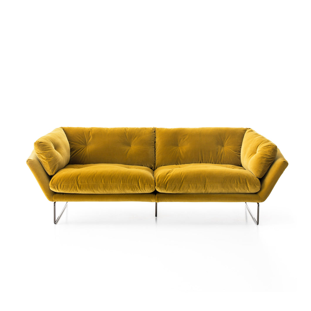Saba 3 Seat New York Sofa Ex-Display