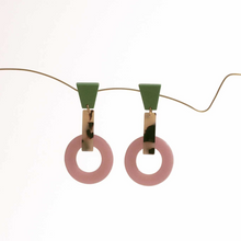 Load image into Gallery viewer, Silence Lilac Acetate Earrings
