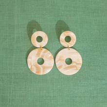 Load image into Gallery viewer, Scabiosa Marfil Acetate Earrings