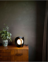 Load image into Gallery viewer, Armen Table Lamp
