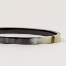 Load image into Gallery viewer, Bandeau Bracelet in Marbled Black Horn