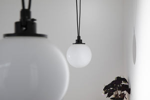 Les Acrobates de Gras N°324 - Glass Globe