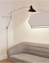 Load image into Gallery viewer, Mantis BS2 Wall light